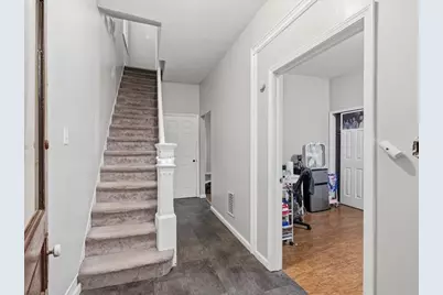 335 Lawn St, Pittsburgh, PA 15213 - Photo 4