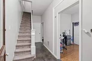 335 Lawn St, Pittsburgh, PA 15213 - Photo 4