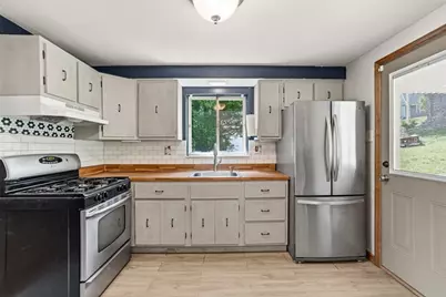 212 Davis Ave, Pittsburgh, PA 15223 - Photo 8