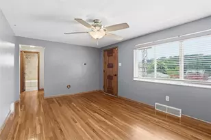 212 Davis Ave, Pittsburgh, PA 15223 - Photo 6