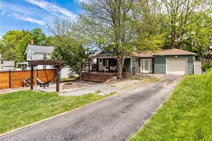 57 S 6th St, Sharpsville, PA 16150 - Photo 2
