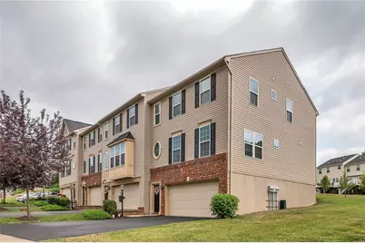 356 Sunrise Dr, Carnegie, PA 15106 - Photo 2