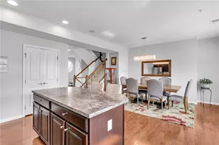 356 Sunrise Dr, Carnegie, PA 15106 - Photo 12