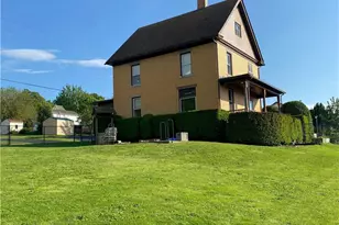 417 E 3rd Ave, Derry Boro, PA 15627 - Photo 46