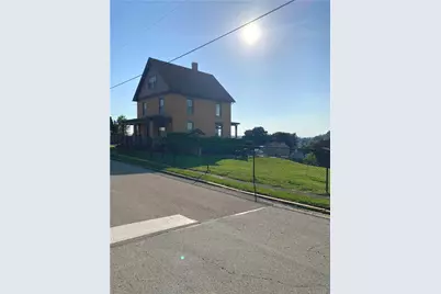 417 E 3rd Ave, Derry Boro, PA 15627 - Photo 42