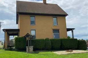417 E 3rd Ave, Derry Boro, PA 15627 - Photo 46