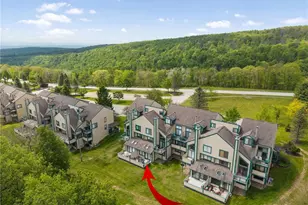 8009 Meadowridge Dr, Seven Springs, PA 15622 - Photo 2