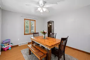 412 Phillips Ave, Stowe Township, PA 15136 - Photo 6
