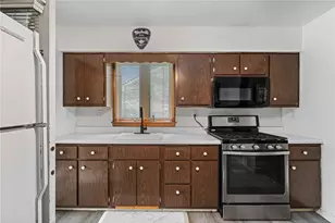 412 Phillips Ave, Stowe Township, PA 15136 - Photo 12