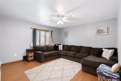 412 Phillips Avenue, Stowe Township, PA 15136 - Photo 4