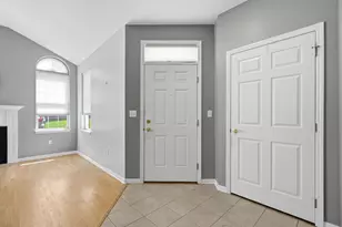 1008 St Andrews Dr, South Strabane, PA 15301 - Photo 6