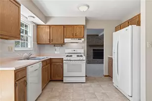 402 Monmouth Dr, Cranberry Township, PA 16066 - Photo 20