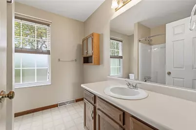 402 Monmouth Dr, Cranberry Township, PA 16066 - Photo 30