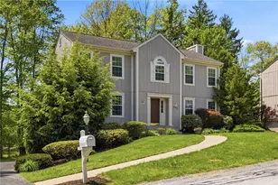 402 Monmouth Dr, Cranberry Township, PA 16066 - Photo 2