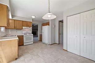 402 Monmouth Dr, Cranberry Township, PA 16066 - Photo 24