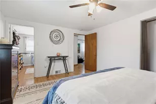 390 Roosevelt Ave, Stowe Township, PA 15136 - Photo 26