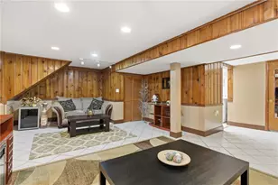 390 Roosevelt Ave, Stowe Township, PA 15136 - Photo 32