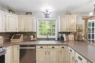 345 Glencove Dr, Allegheny Township, PA 15068 - Photo 14