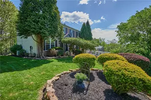 345 Glencove Dr, Allegheny Township, PA 15068 - Photo 4