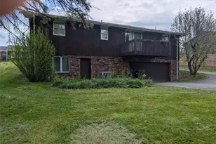 211 Laddie, Washington, PA 15301 - Photo 2