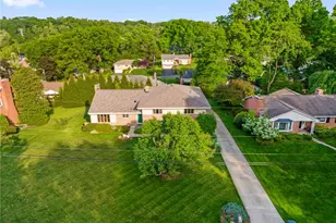 2635 Fairgreen Dr, Pittsburgh, PA 15241 - Photo 40