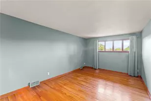 2635 Fairgreen Dr, Pittsburgh, PA 15241 - Photo 20