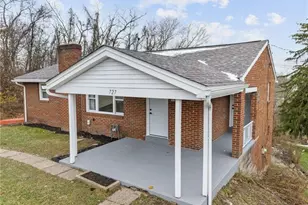 727 Scenery Dr, Elizabeth Twp/Boro, PA 15037 - Photo 2