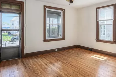 4727 5th Ave, Beaver Falls, PA 15010 - Photo 4