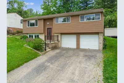 506 Malabar Dr, Pittsburgh, PA 15239 - Photo 2