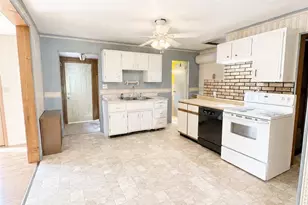 416 Grant St, Centerville, PA 15358 - Photo 6