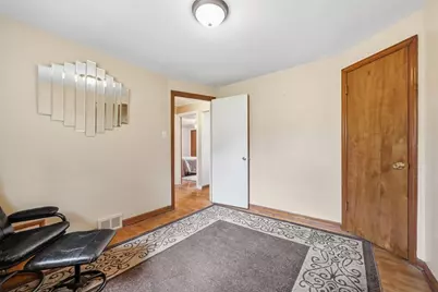2621 Milford Dr, Bethel Park, PA 15102 - Photo 28