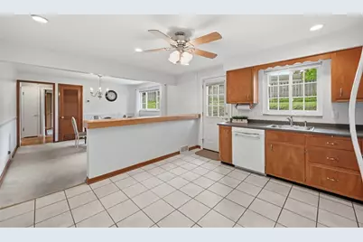 2621 Milford Dr, Bethel Park, PA 15102 - Photo 14