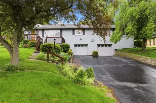 2621 Milford Dr, Bethel Park, PA 15102 - Photo 1