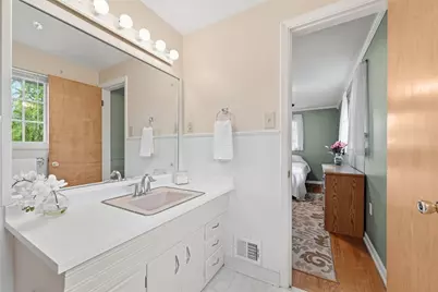 2621 Milford Dr, Bethel Park, PA 15102 - Photo 22