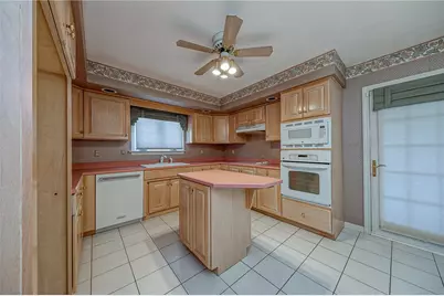 2011 Fortune Ct, South Fayette, PA 15017 - Photo 6