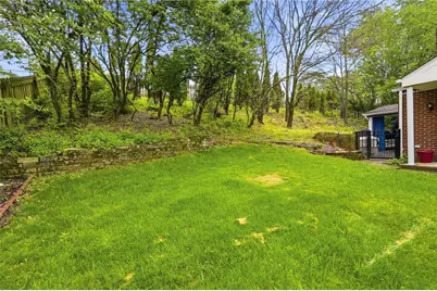 116 Hawthorne Dr, Wilkins Township, PA 15235 - Photo 44