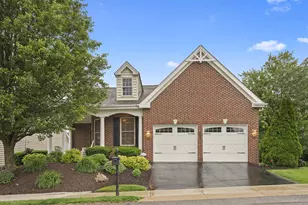 232 Patriot Ln, Economy, PA 15042 - Photo 2