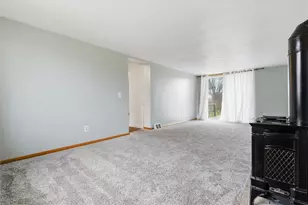 203 Clover Dr, Elizabeth Twp/Boro, PA 15037 - Photo 22