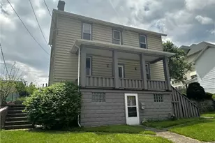 309 Washington St, Mt Pleasant Boro, PA 15666 - Photo 2