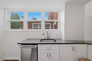 1689 Jancey St, Pittsburgh, PA 15206 - Photo 16