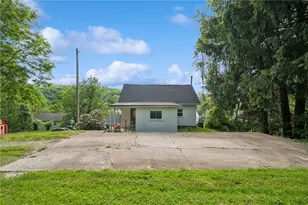 315 Walnut St, Greensboro, PA 15338 - Photo 28