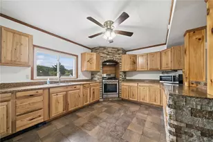 315 Walnut St, Greensboro, PA 15338 - Photo 4