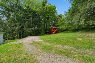 315 Walnut St, Greensboro, PA 15338 - Photo 26