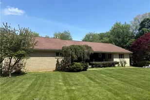 135 N 2nd, Greenville Boro, PA 16125 - Photo 2