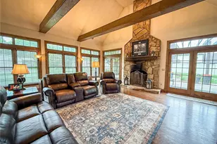 203 Oliver Dr, Twp of But SE, PA 16002 - Photo 4