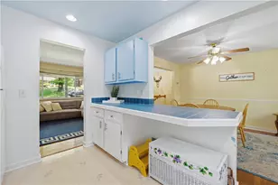 132 Circle Dr, Ross Twp, PA 15237 - Photo 12