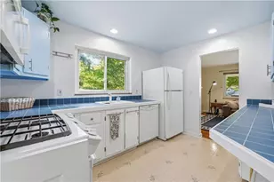 132 Circle Dr, Ross Twp, PA 15237 - Photo 10
