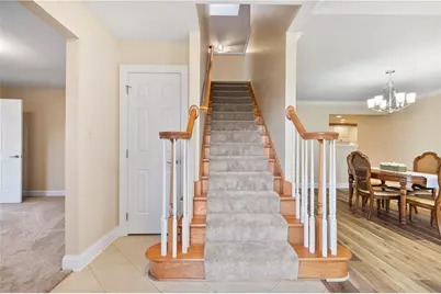 7016 Berringer Court, Moon/Crescent Twp, PA 15108 - Photo 6