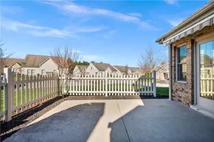 7016 Berringer Ct, Moon/Crescent Twp, PA 15108 - Photo 4