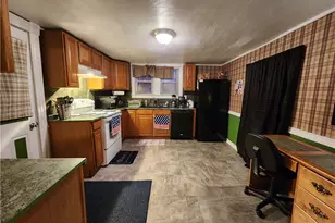 236 Superior St, Hermitage, PA 16148 - Photo 4